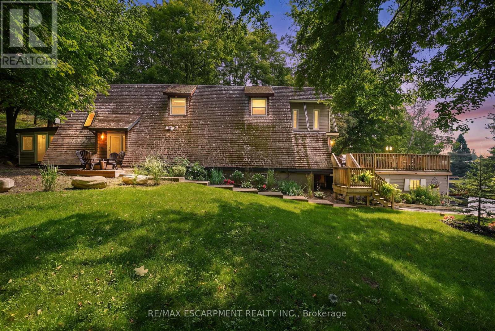 1073 Cedar Beach