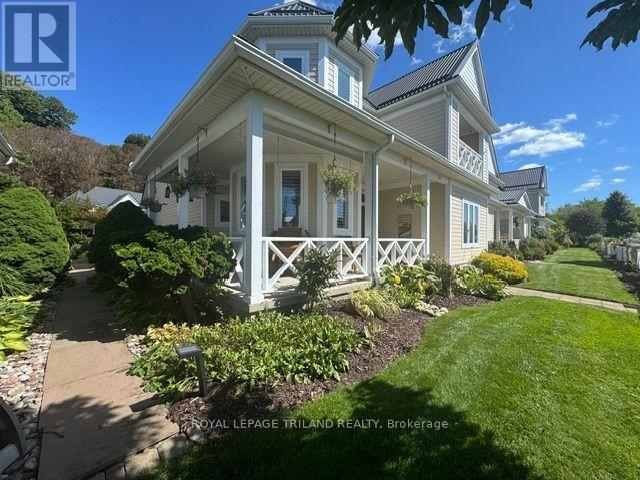 375 Edith Cavell Unit 21