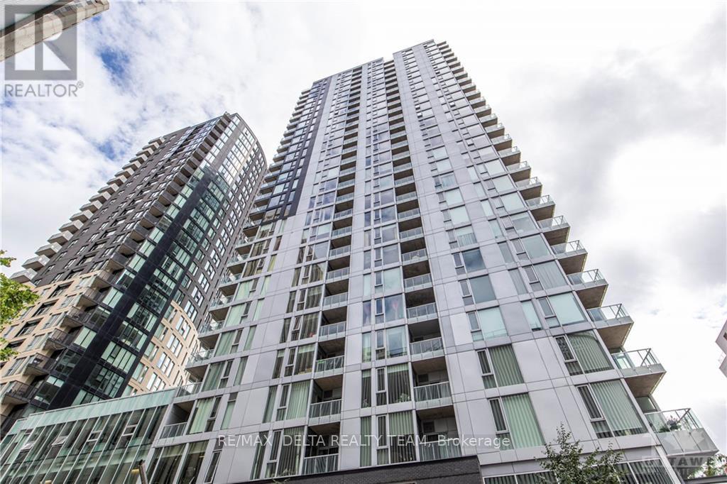 179 METCALFE Unit 810